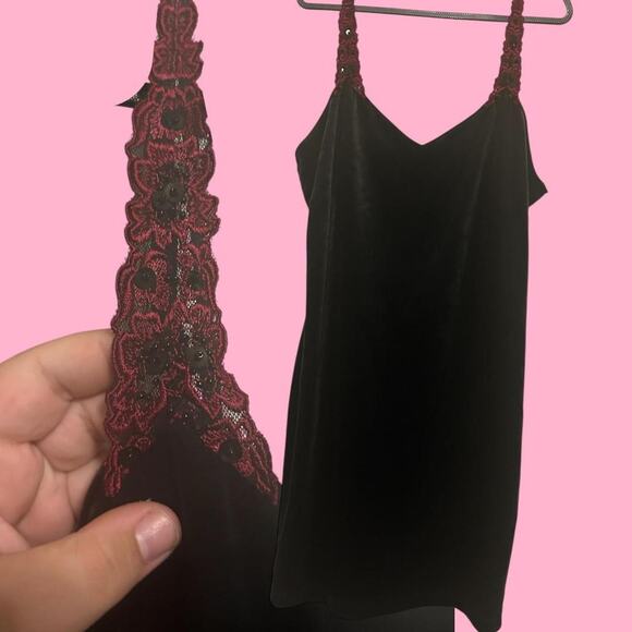 Black velvet slip dress - Picture 1 of 7